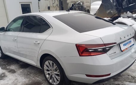 Skoda Superb III рестайлинг, 2022 год, 3 025 000 рублей, 4 фотография