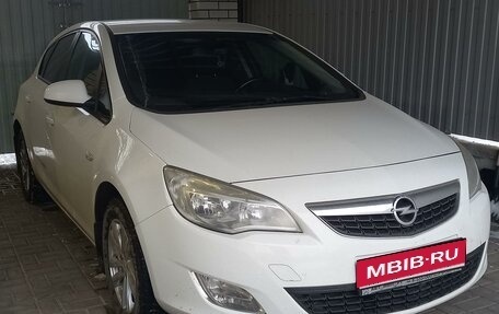 Opel Astra J, 2012 год, 750 000 рублей, 1 фотография