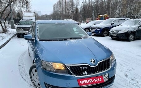 Skoda Rapid I, 2015 год, 1 100 000 рублей, 2 фотография