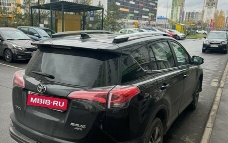 Toyota RAV4, 2017 год, 2 000 000 рублей, 4 фотография