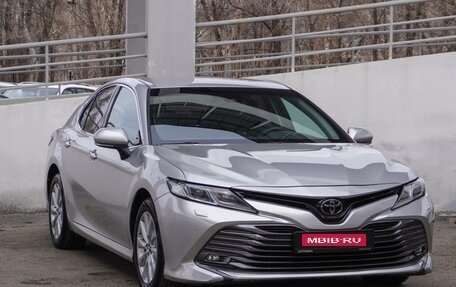 Toyota Camry, 2018 год, 2 799 000 рублей, 1 фотография