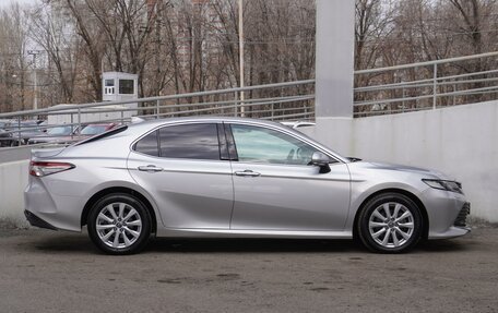 Toyota Camry, 2018 год, 2 799 000 рублей, 5 фотография