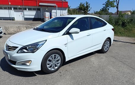 Hyundai Solaris II рестайлинг, 2015 год, 1 325 000 рублей, 9 фотография