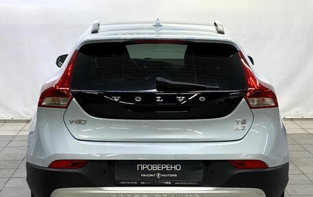 Volvo V40 Cross Country I, 2013 год, 1 999 000 рублей, 3 фотография