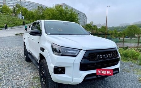 Toyota Hilux VIII, 2022 год, 5 100 000 рублей, 4 фотография