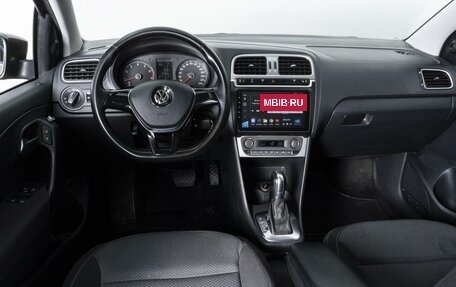 Volkswagen Polo VI (EU Market), 2017 год, 1 499 000 рублей, 6 фотография