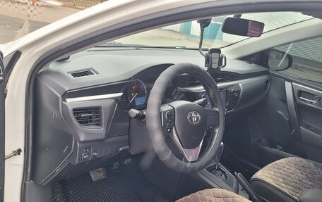 Toyota Corolla, 2015 год, 1 650 000 рублей, 4 фотография