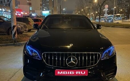 Mercedes-Benz E-Класс, 2017 год, 4 000 000 рублей, 1 фотография