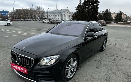 Mercedes-Benz E-Класс, 2017 год, 4 000 000 рублей, 3 фотография