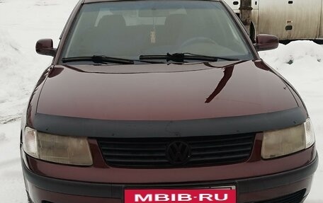 Volkswagen Passat B5+ рестайлинг, 1997 год, 350 000 рублей, 2 фотография