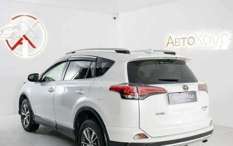 Toyota RAV4, 2016 год, 2 695 000 рублей, 4 фотография