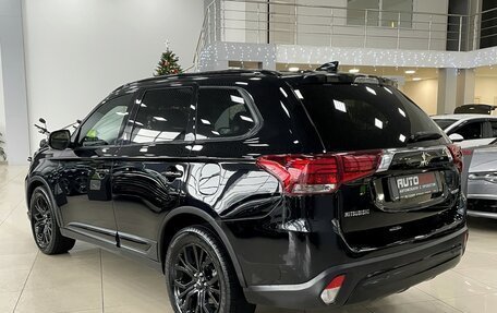 Mitsubishi Outlander III рестайлинг 3, 2018 год, 2 397 000 рублей, 6 фотография