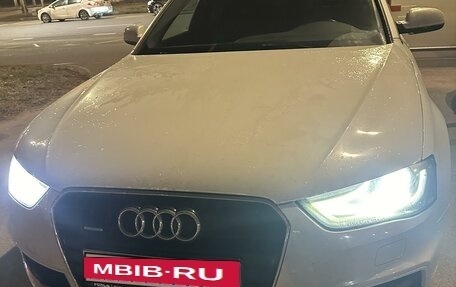 Audi A4, 2012 год, 1 310 000 рублей, 3 фотография