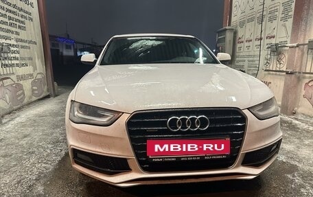 Audi A4, 2012 год, 1 310 000 рублей, 14 фотография