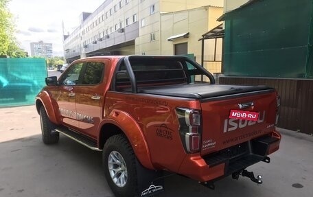 Isuzu D-Max, 2022 год, 7 000 000 рублей, 10 фотография