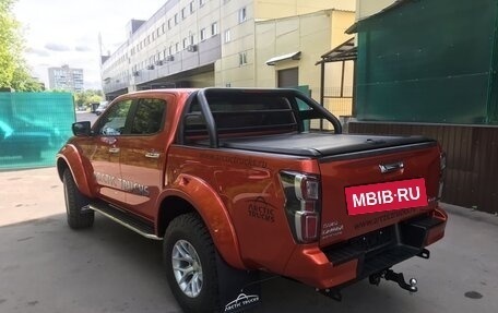 Isuzu D-Max, 2022 год, 7 000 000 рублей, 25 фотография