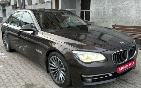 BMW 7 серия, 2014 год, 2 950 000 рублей, 2 фотография