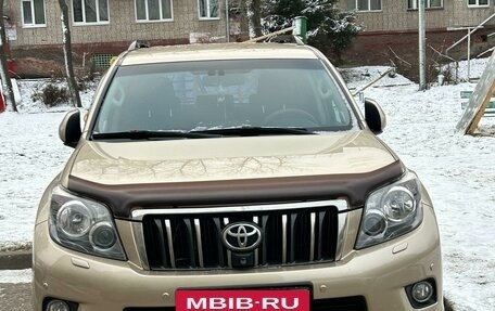 Toyota Land Cruiser Prado 150 рестайлинг 2, 2011 год, 2 500 000 рублей, 2 фотография