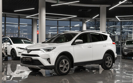 Toyota RAV4, 2018 год, 2 790 000 рублей, 1 фотография