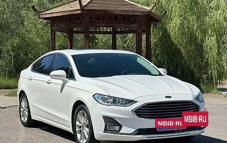 Ford Mondeo V, 2020 год, 2 340 000 рублей, 2 фотография