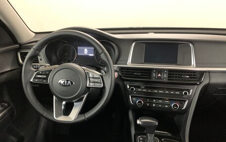 KIA Optima IV, 2018 год, 2 239 000 рублей, 11 фотография