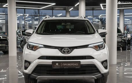 Toyota RAV4, 2018 год, 2 790 000 рублей, 3 фотография