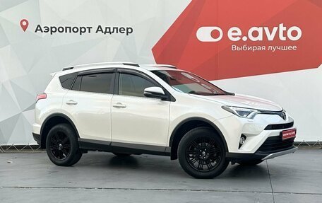 Toyota RAV4, 2017 год, 2 960 000 рублей, 3 фотография