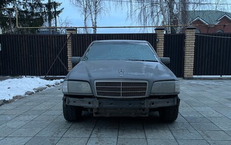 Mercedes-Benz C-Класс, 1995 год, 330 000 рублей, 2 фотография