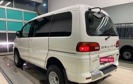 Mitsubishi Delica IV, 2002 год, 1 590 000 рублей, 4 фотография