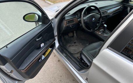 BMW 3 серия, 2006 год, 1 300 000 рублей, 16 фотография