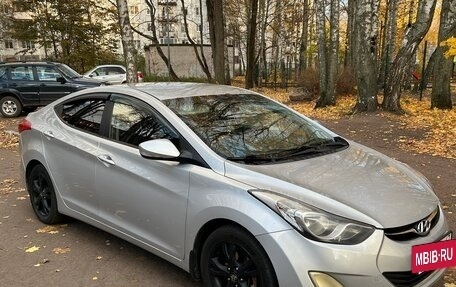 Hyundai Elantra V, 2012 год, 830 000 рублей, 3 фотография