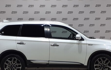 Mitsubishi Outlander III рестайлинг 3, 2019 год, 2 500 000 рублей, 4 фотография