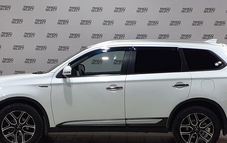 Mitsubishi Outlander III рестайлинг 3, 2019 год, 2 500 000 рублей, 8 фотография