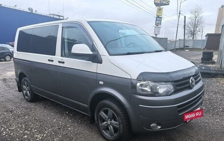 Volkswagen Caravelle T5, 2013 год, 1 999 000 рублей, 3 фотография