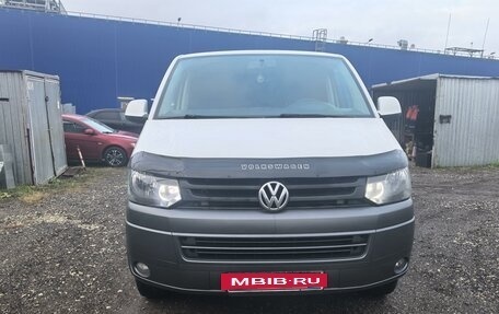 Volkswagen Caravelle T5, 2013 год, 1 999 000 рублей, 16 фотография