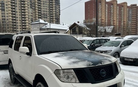 Nissan Pathfinder, 2011 год, 2 000 000 рублей, 1 фотография