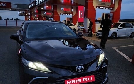 Toyota Camry, 2019 год, 2 800 000 рублей, 6 фотография