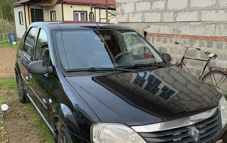 Renault Logan I, 2012 год, 650 000 рублей, 2 фотография