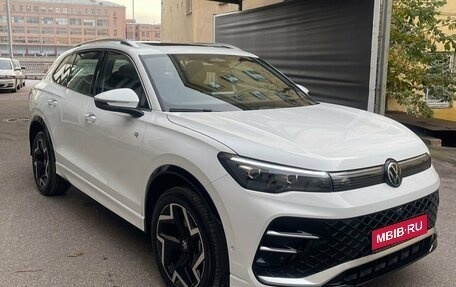 Volkswagen Tiguan, 2024 год, 6 350 000 рублей, 1 фотография