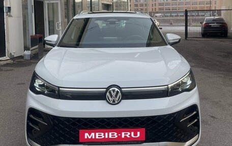 Volkswagen Tiguan, 2024 год, 6 350 000 рублей, 2 фотография