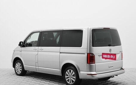 Volkswagen Multivan T6 рестайлинг, 2019 год, 4 550 000 рублей, 4 фотография