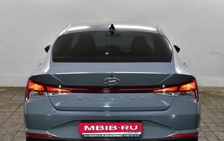 Hyundai Elantra, 2020 год, 2 100 000 рублей, 3 фотография