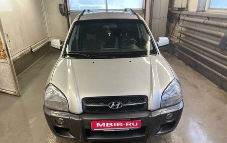 Hyundai Tucson III, 2006 год, 847 000 рублей, 2 фотография