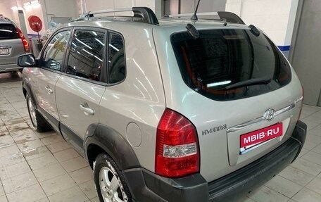 Hyundai Tucson III, 2006 год, 847 000 рублей, 4 фотография