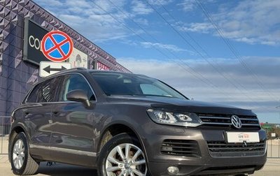 Volkswagen Touareg III, 2011 год, 2 297 000 рублей, 1 фотография