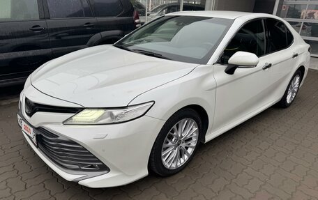 Toyota Camry, 2020 год, 3 099 000 рублей, 3 фотография