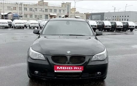 BMW 5 серия, 2006 год, 950 000 рублей, 3 фотография