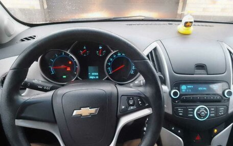 Chevrolet Cruze II, 2013 год, 875 000 рублей, 4 фотография