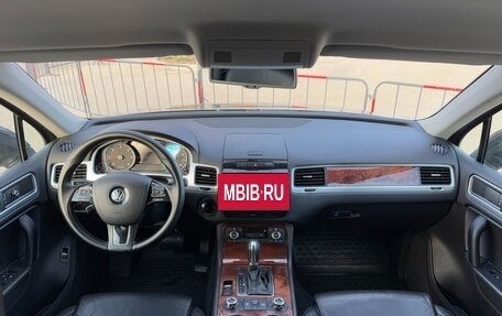 Volkswagen Touareg III, 2011 год, 2 297 000 рублей, 33 фотография