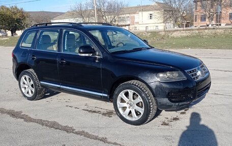 Volkswagen Touareg III, 2005 год, 850 000 рублей, 1 фотография